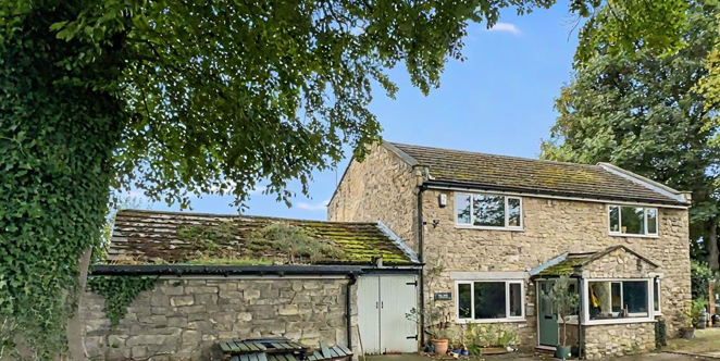 Property photo 1 of 32 Front (Exterior)