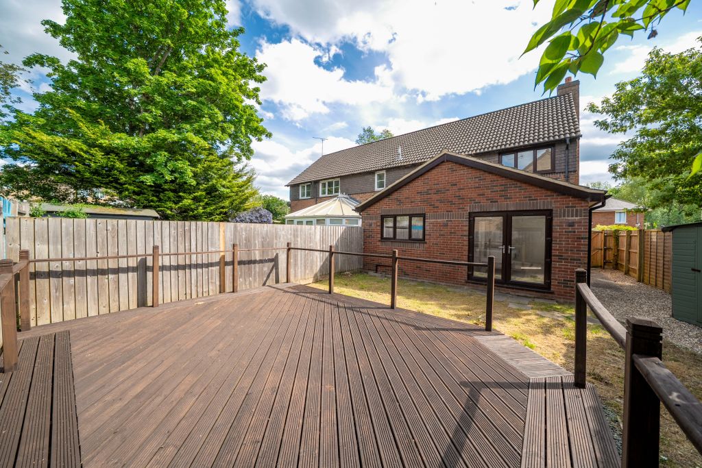 Property photo 2 of 18
