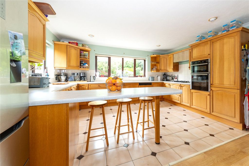 Property photo 2 of 24 Kitchen Breakfast Rm