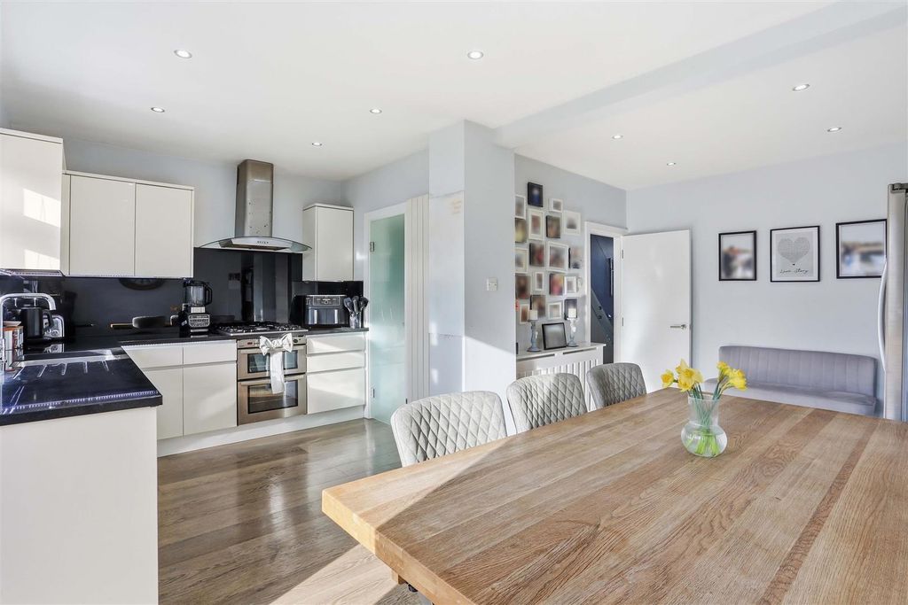 Property photo 2 of 26 1620225810 - 18.Jpg