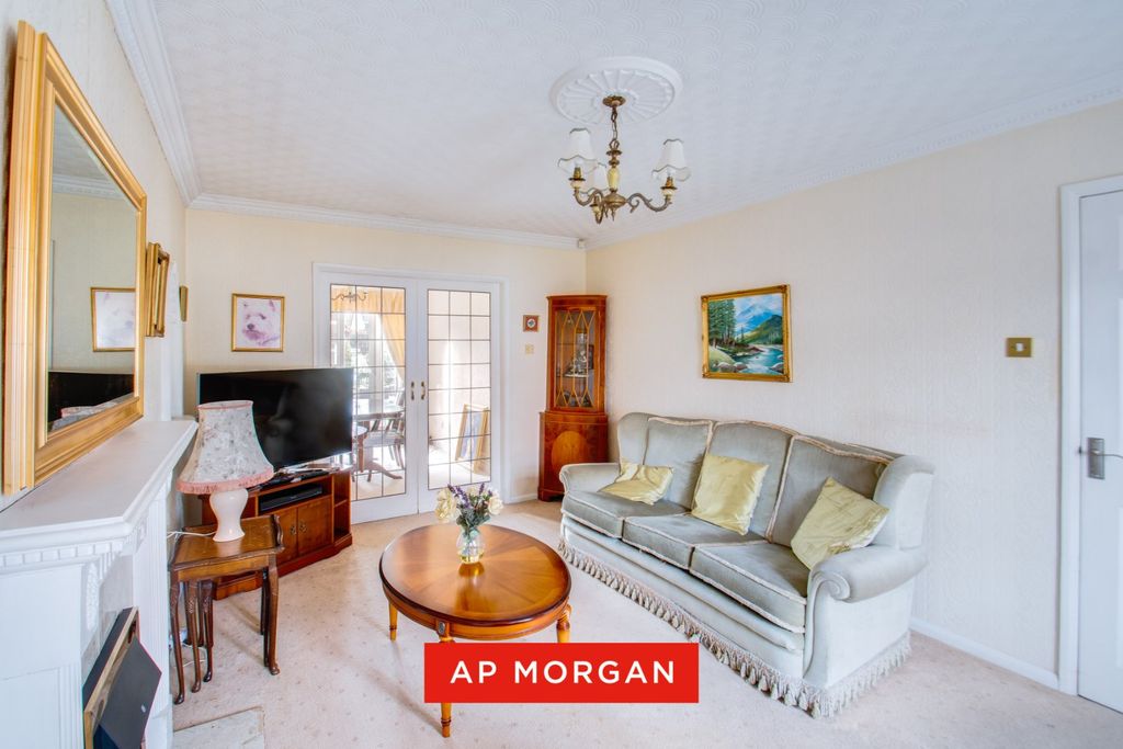 Property photo 2 of 22 Picture No. 11