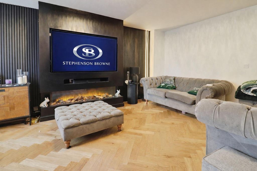 Property photo 2 of 18 Tele One.Png