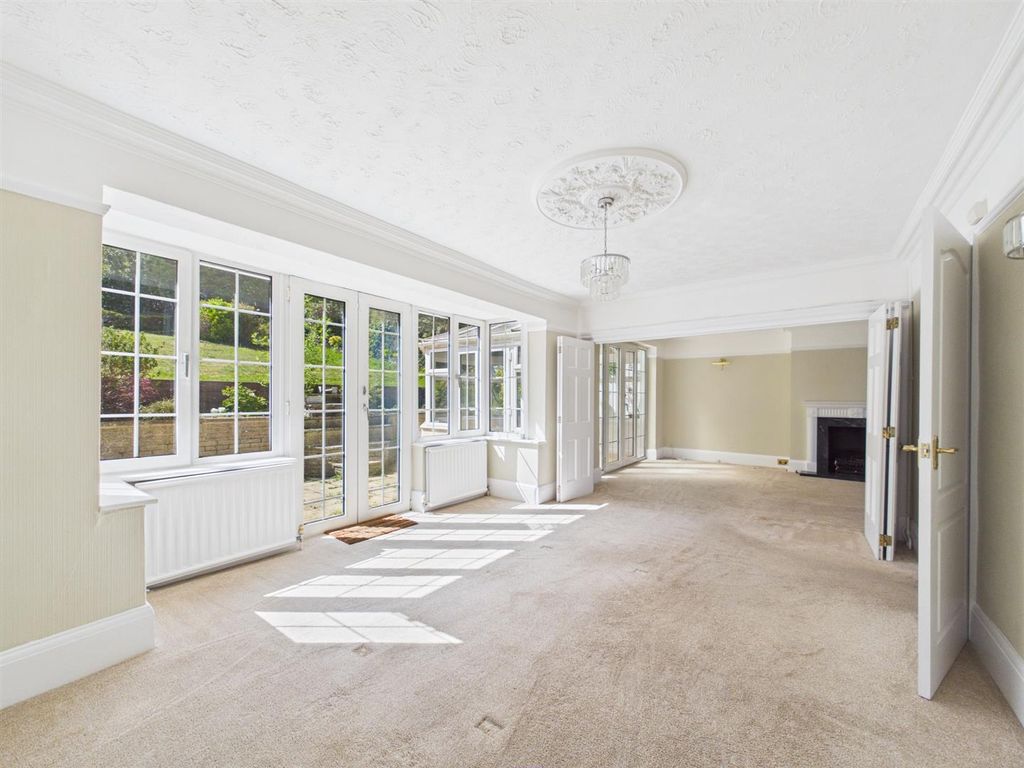 Property photo 2 of 20 Cam01563G0-Pr0236-Still009.Jpg