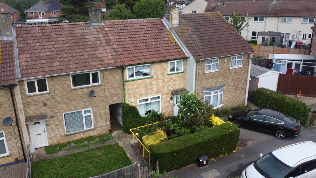 Property photo 1 of 12 Fastnet Road, Thurncourt, Leicester, Leicestershire, Le5 2Pp