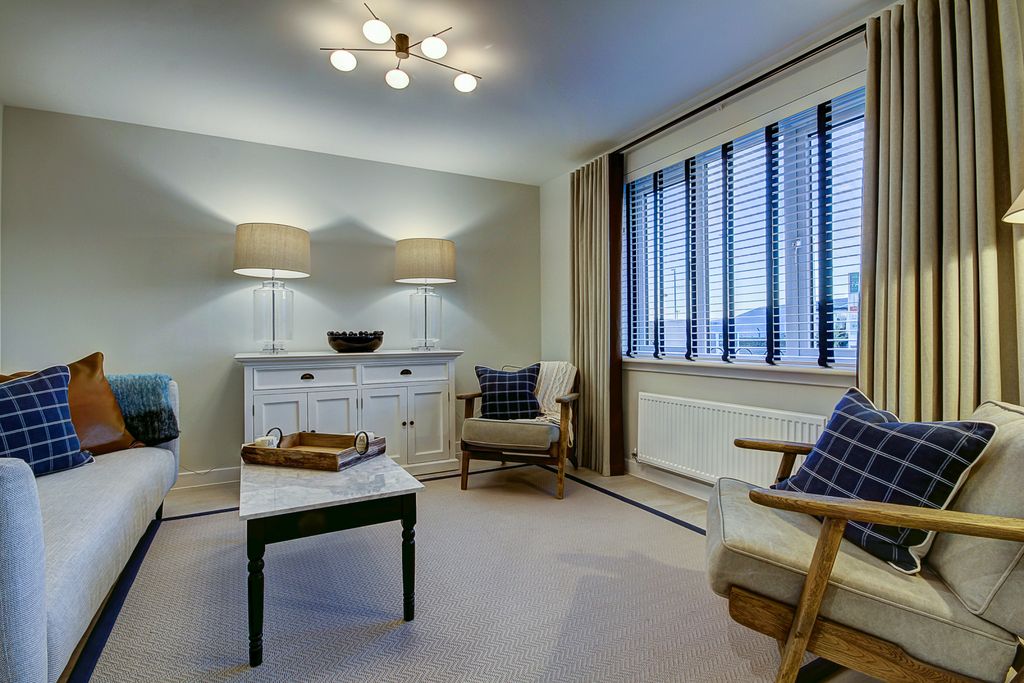 Property photo 3 of 14 Lounge