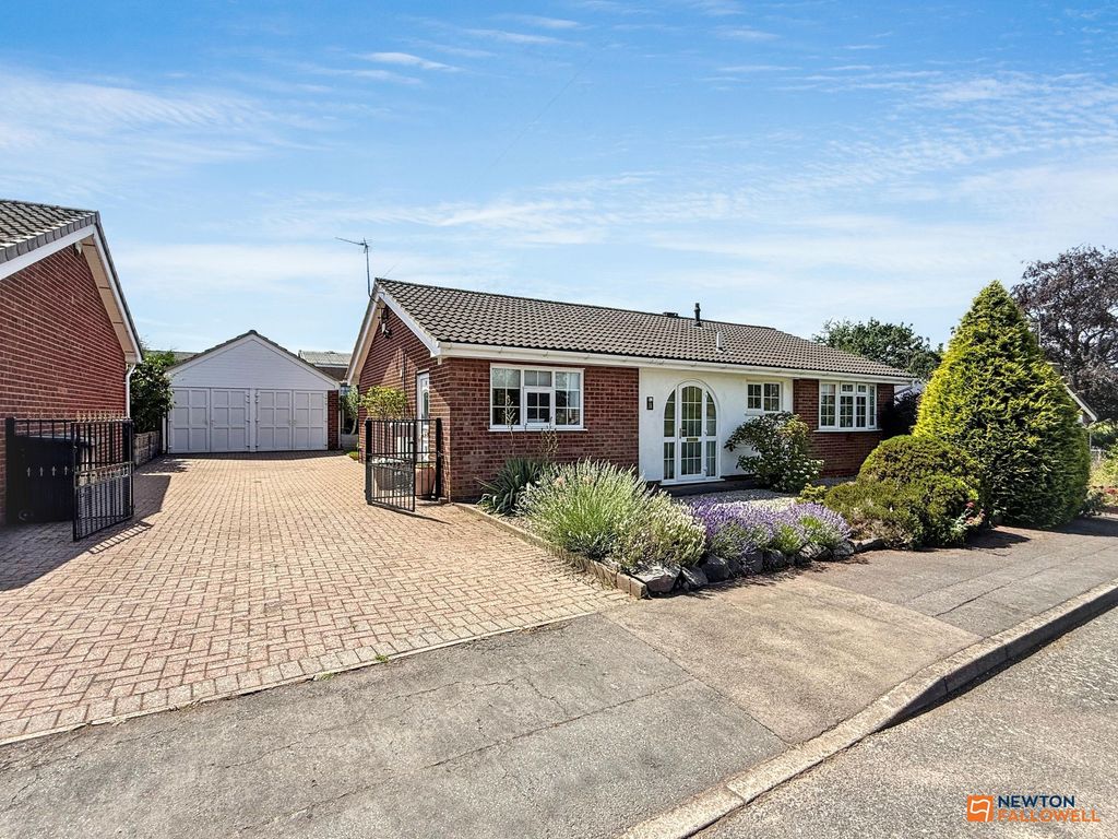 Property photo 1 of 38