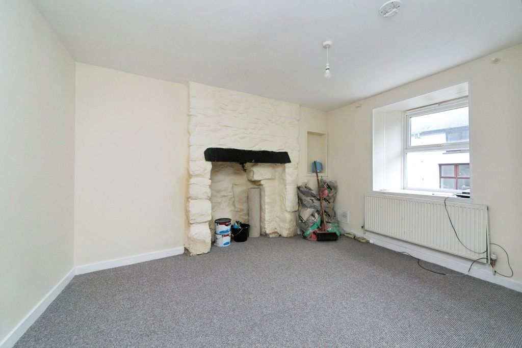 Property photo 2 of 15 Photo