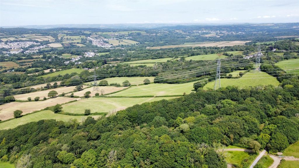 Property photo 2 of 6 Mpgg6921.Jpg