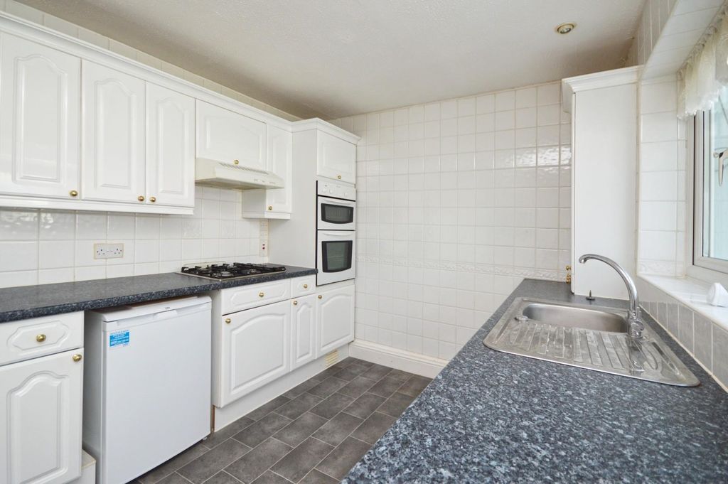 Property photo 2 of 13 Kitchen/Dining Room