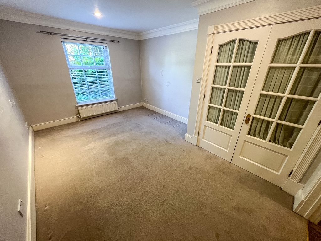 Additional image 28 of 2 bed flat for saleMolesey Park Road, East Molesey KT8