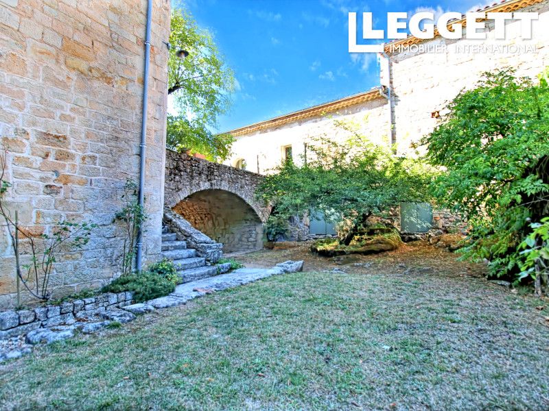 Property photo 3 of 10