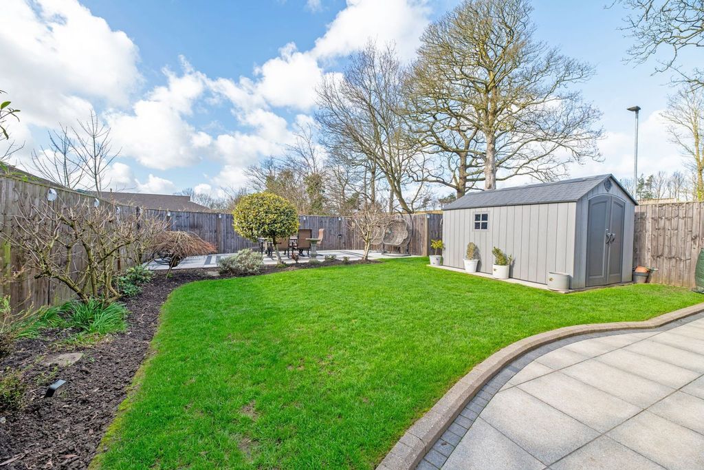 Property photo 2 of 22 Garden