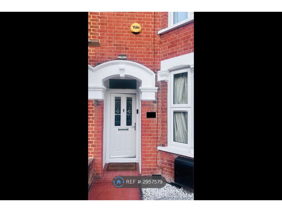 Property photo 2 of 35