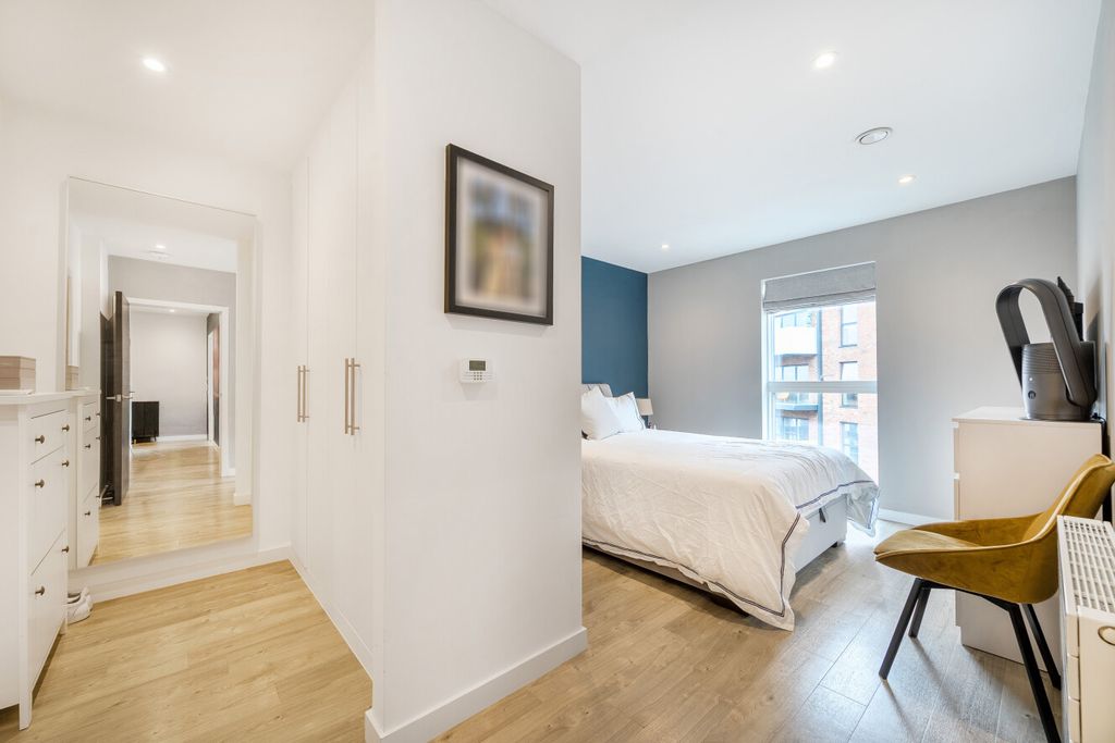 Property photo 2 of 17 1457216-9-6A0340B...