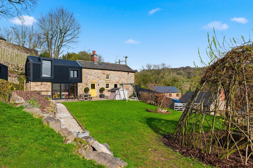 Property photo 1 of 40