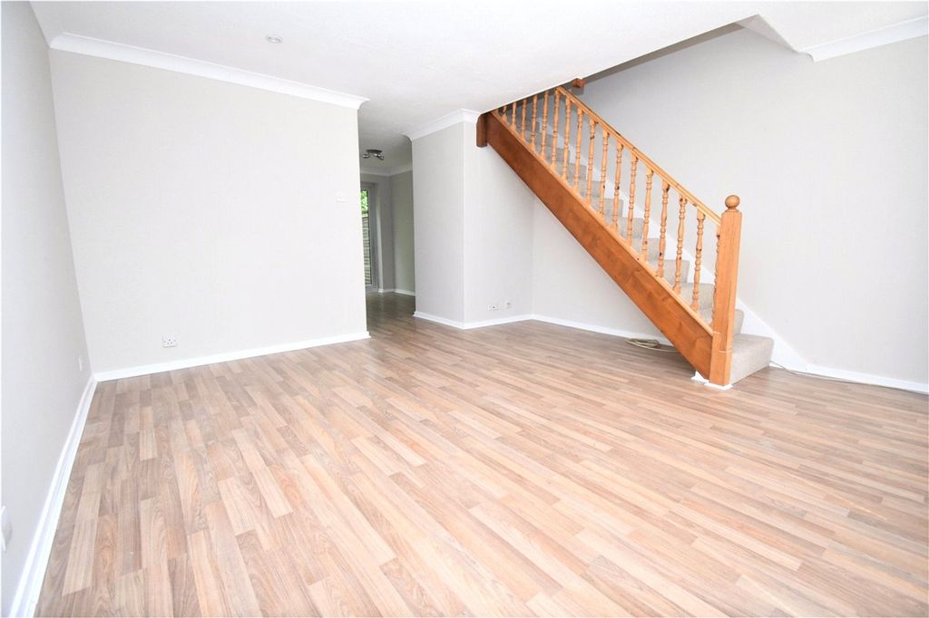 Property photo 3 of 11 Picture No. 18