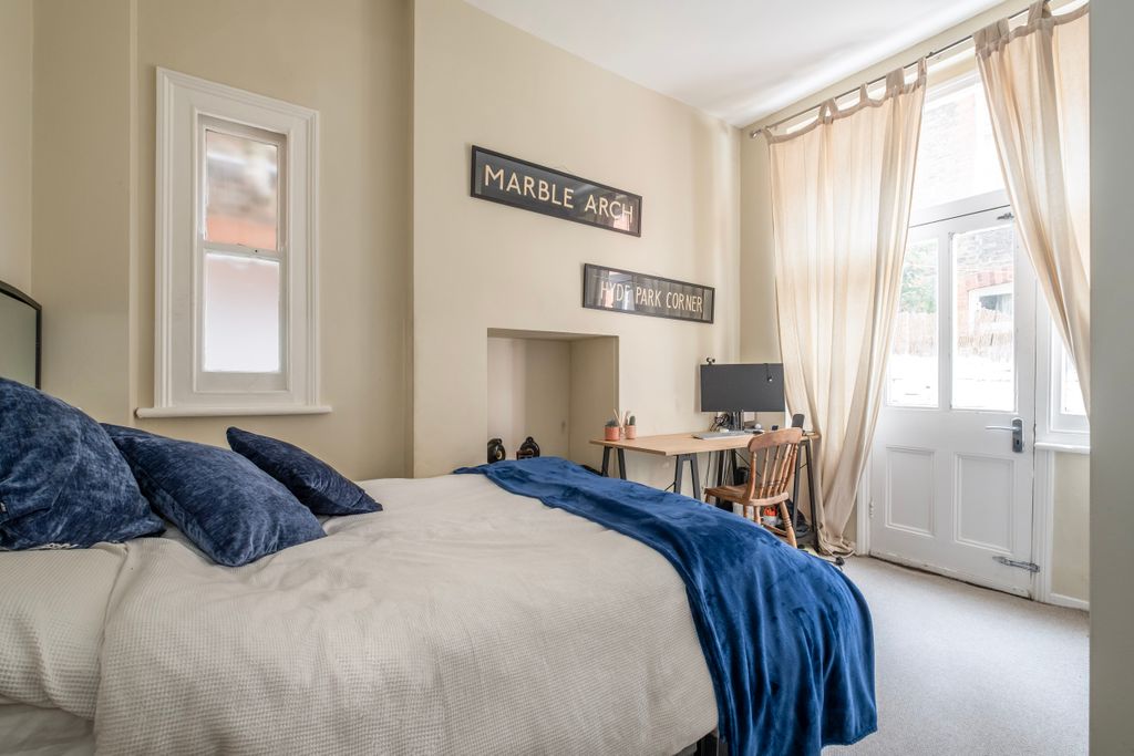 Property photo 3 of 13 3