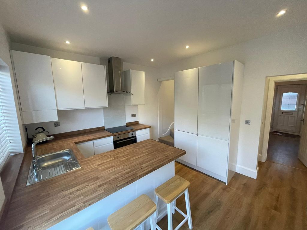 Property photo 3 of 7 Image