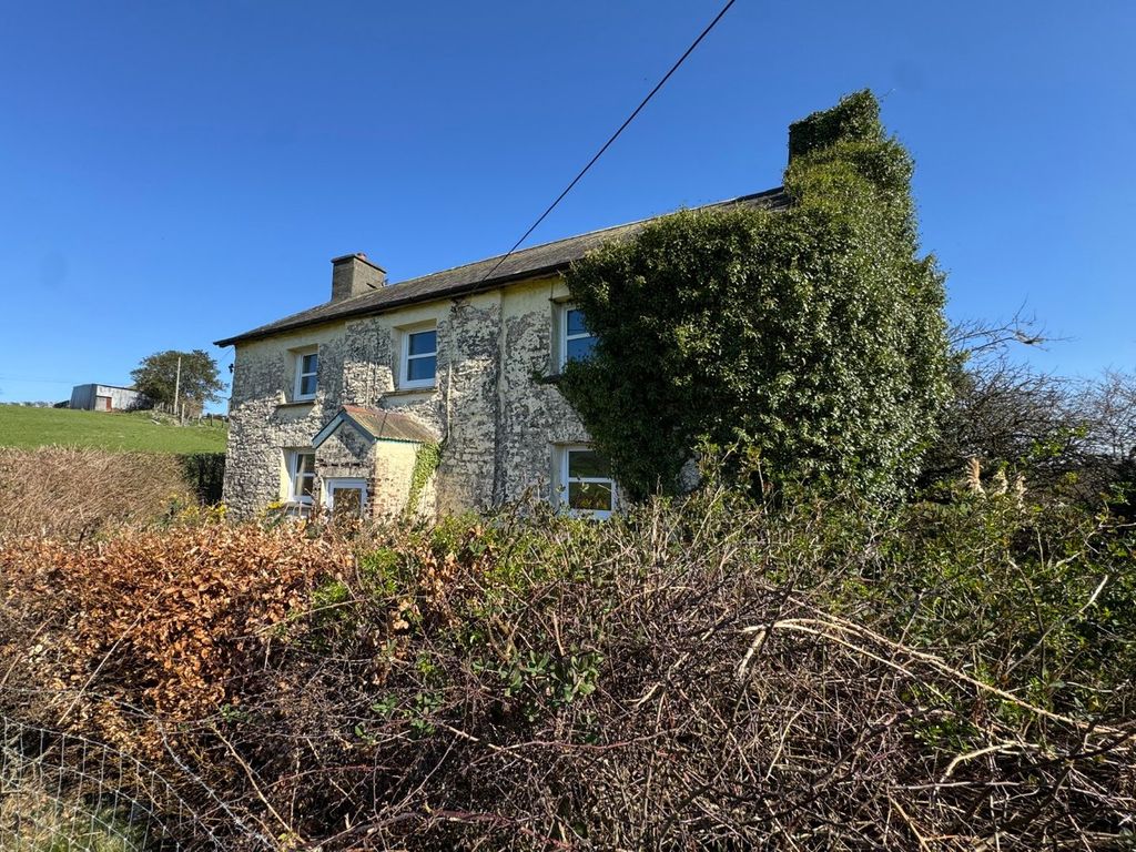 Property photo 2 of 36