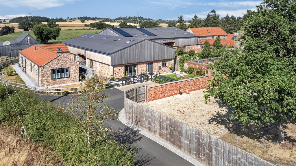 Property photo 1 of 12 029_Dji_0758.Jpg