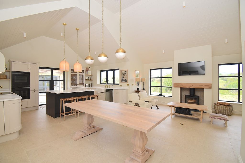 Property photo 3 of 33 Not Specified