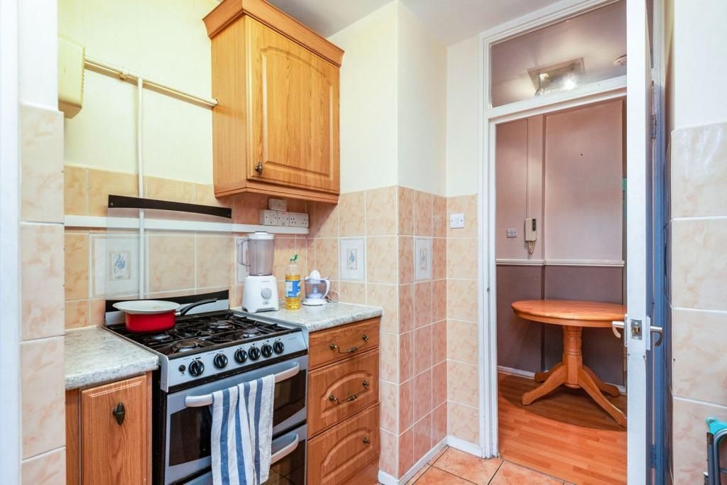 Property photo 3 of 12