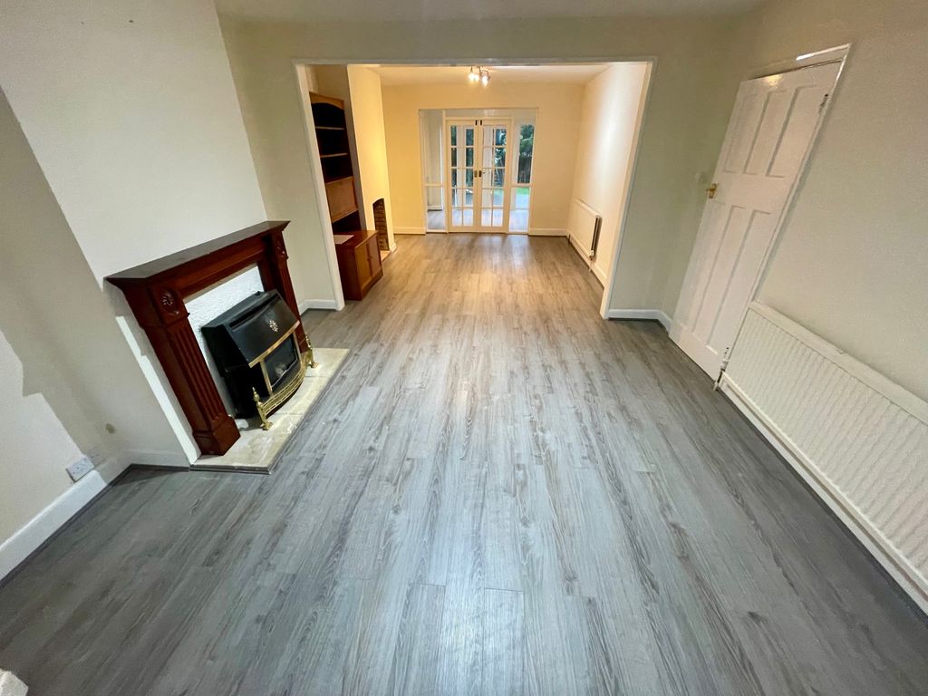 Property photo 3 of 23 Image