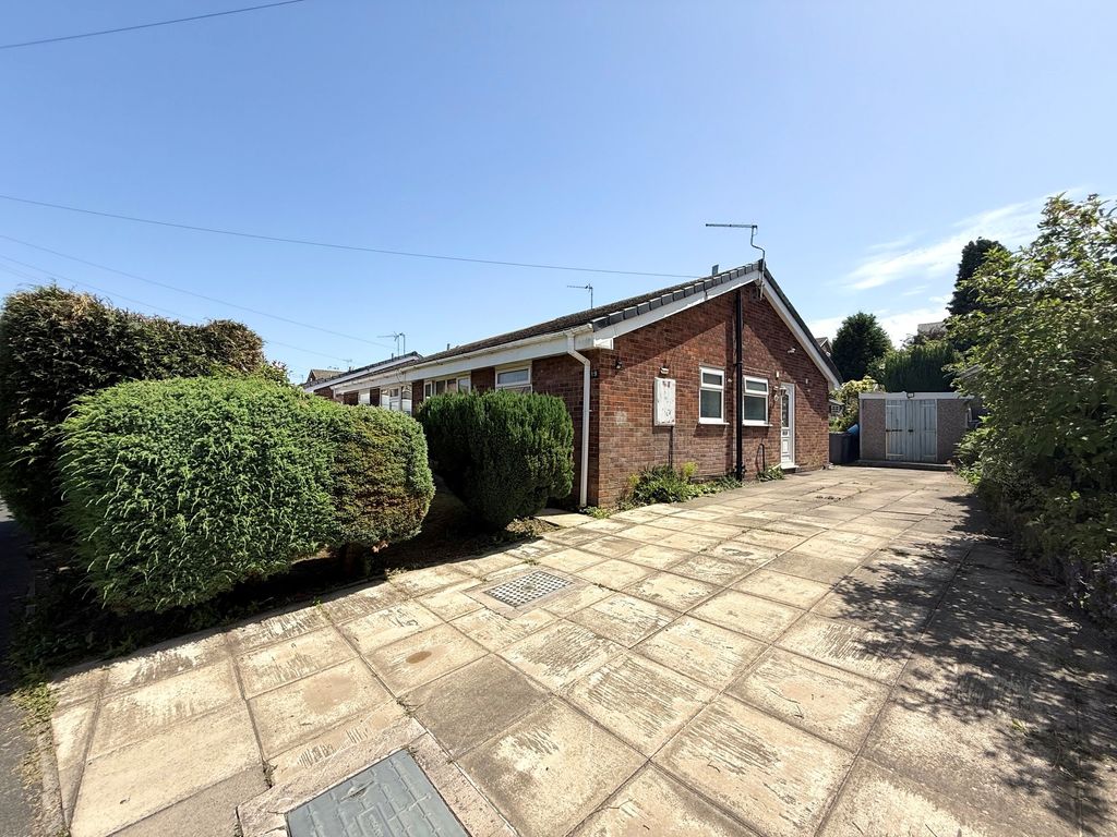 Property photo 2 of 20