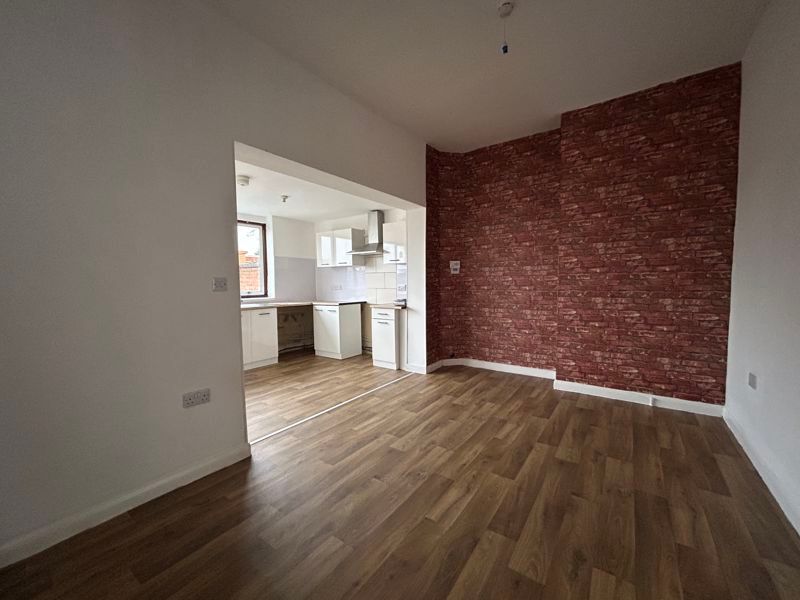 Property photo 2 of 21 Photo 5