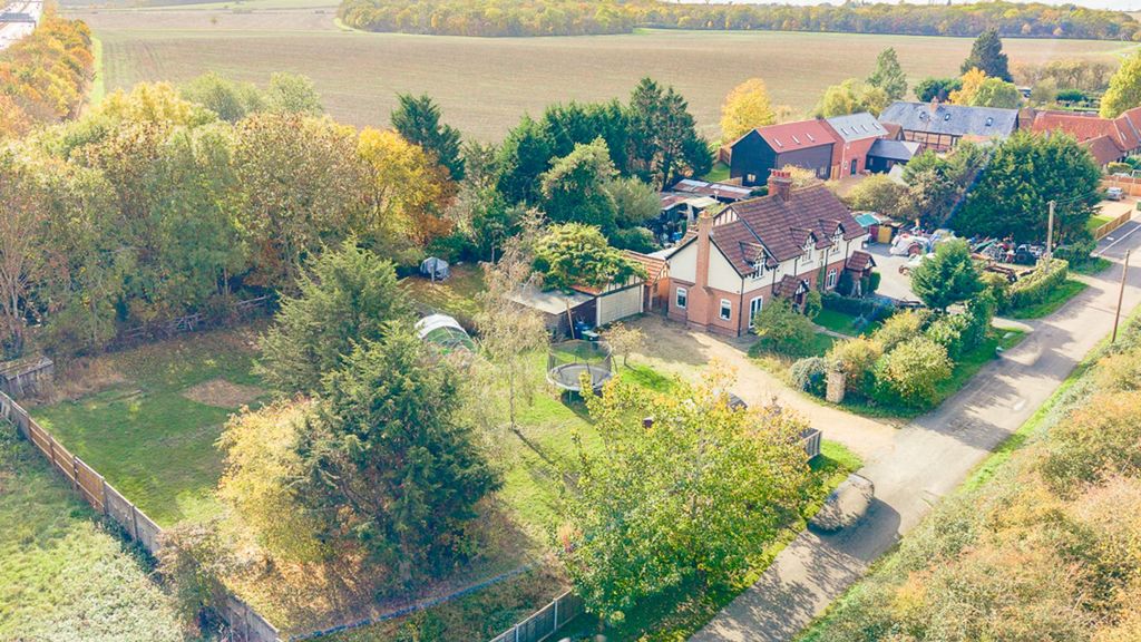 Property photo 1 of 23