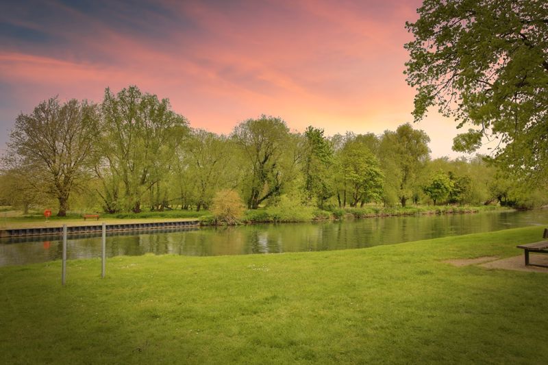 Property photo 2 of 15 Photo 8