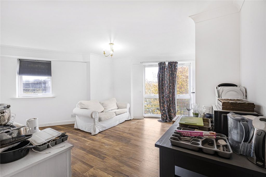 Property photo 1 of 13 Reception Room