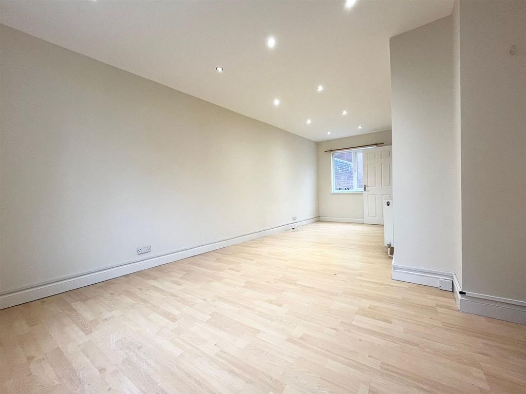 Property photo 3 of 6 Urhk7Nyvm0Idusruablydg.Jpg