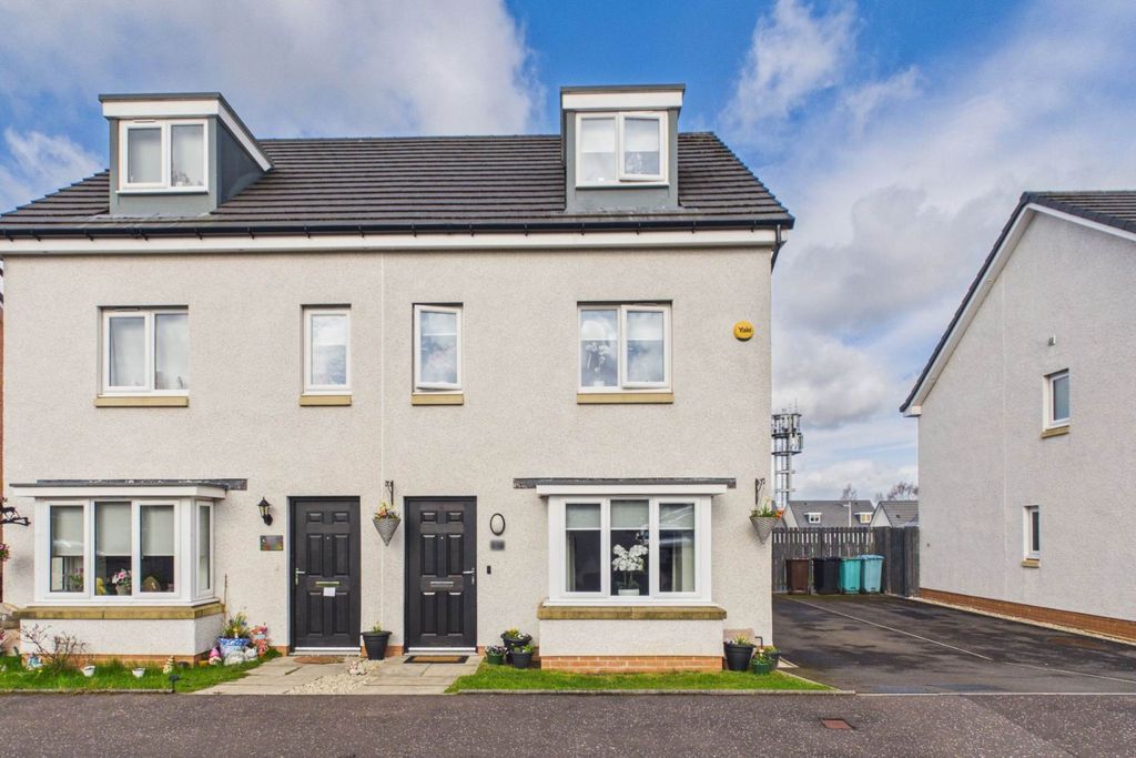 Property photo 1 of 26