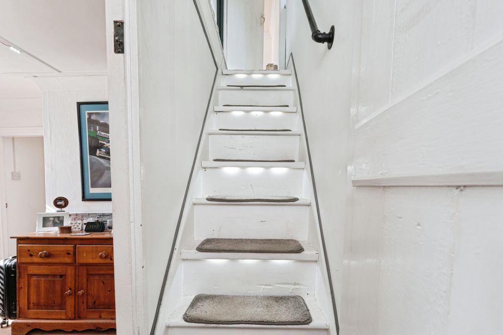 Property photo 2 of 20 Staircase