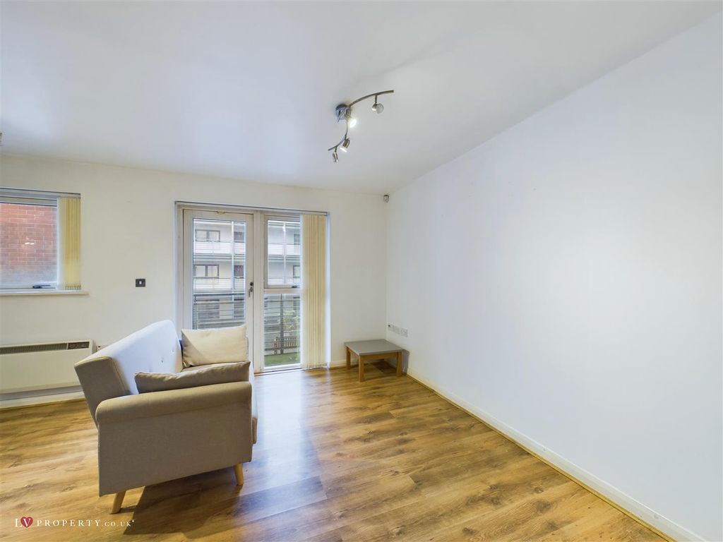 Property photo 3 of 10 Cam05016G0-Pr0021-Still005.Jpg