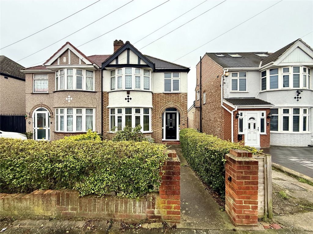 Property photo 1 of 9 Exterior