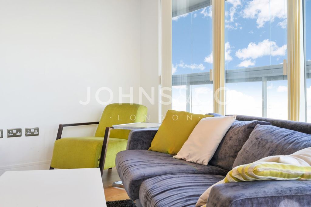 Property photo 2 of 9