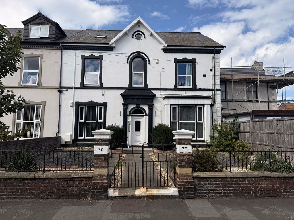 Property photo 1 of 3