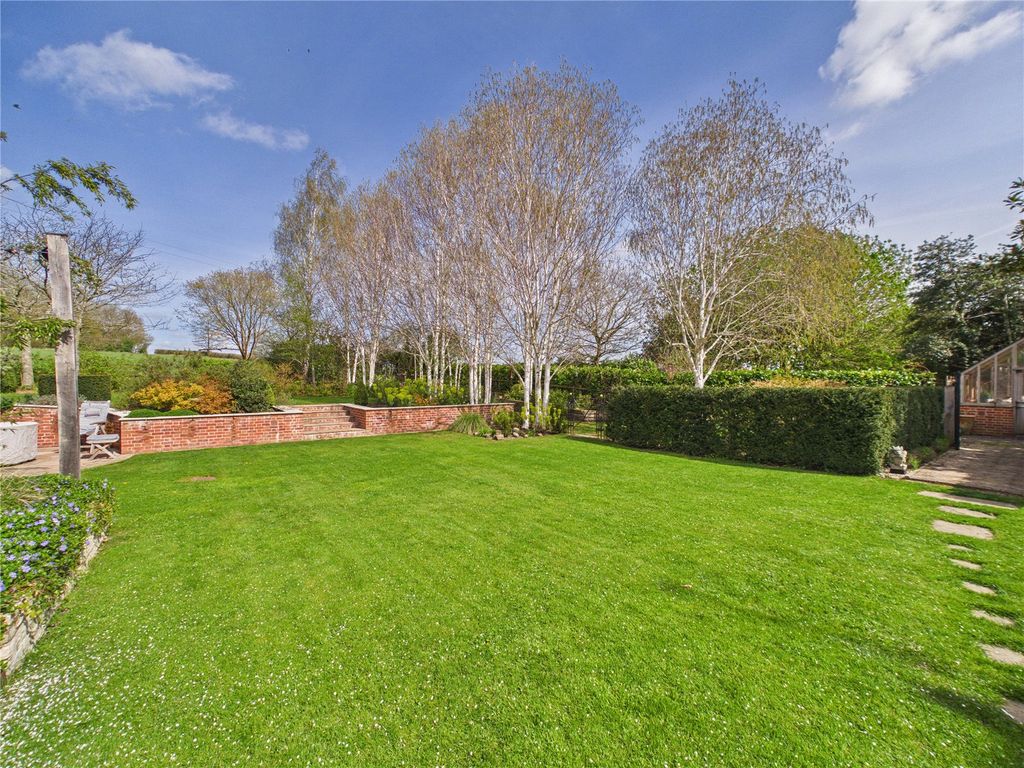 Property photo 2 of 30 Picture No. 11
