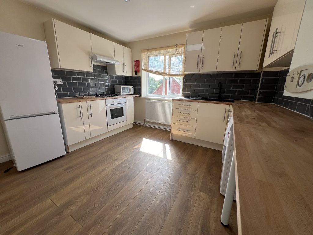 Property photo 1 of 6 Bright, Modern Kitchen With Generous Worktop Space...