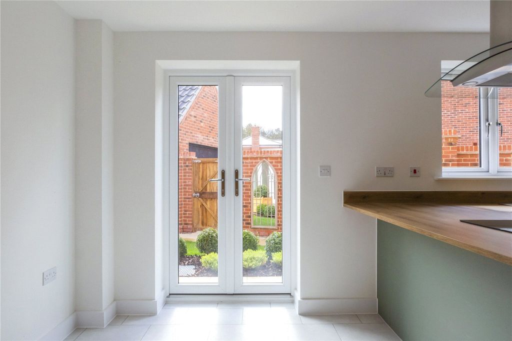 Property photo 3 of 18 Picture No. 64