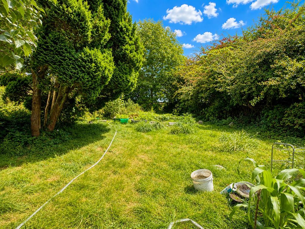 Property photo 2 of 21 6.Png