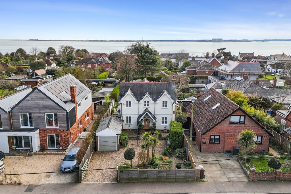 Property photo 2 of 39 Ht-Fc(Col)-32Yorickroad-30