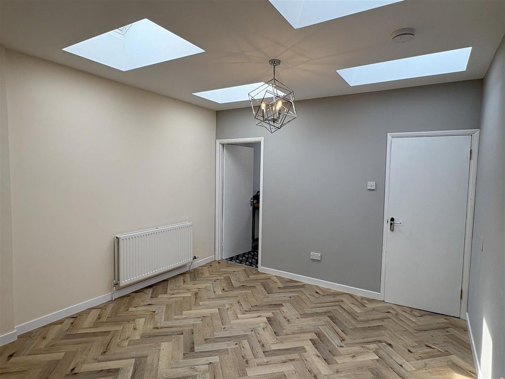 Property photo 2 of 12 Living Room