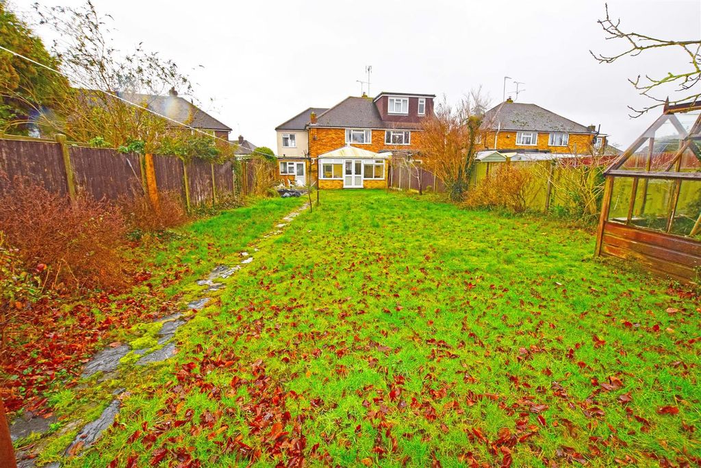 Property photo 2 of 18 Rear Garden