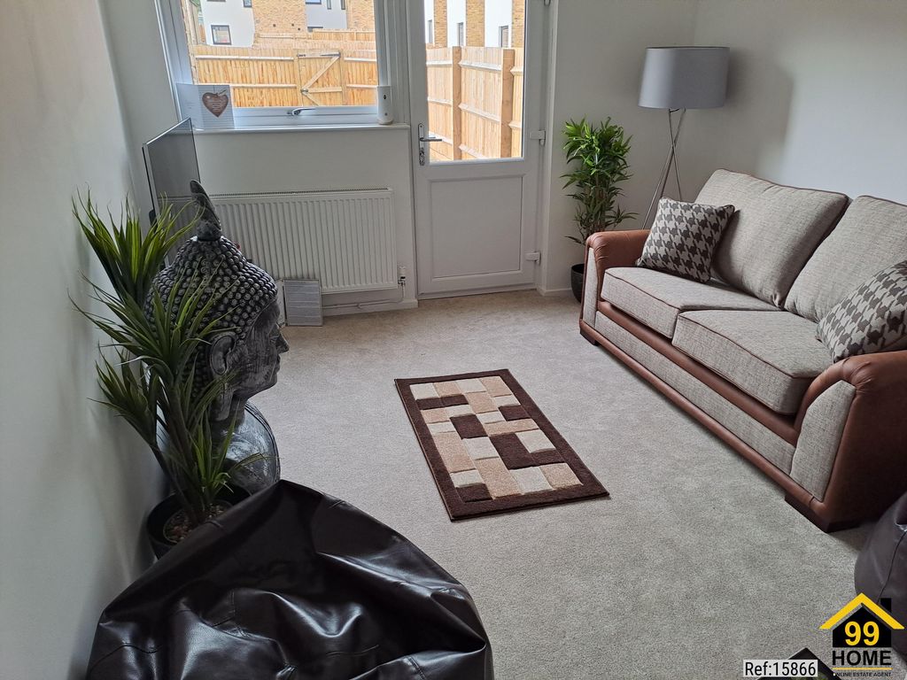 Property photo 3 of 8 Photo 2