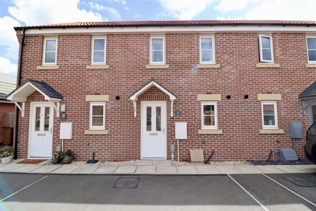 Property photo 1 of 11