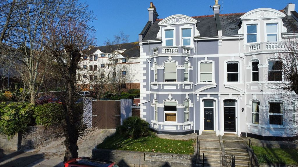 Property photo 1 of 26