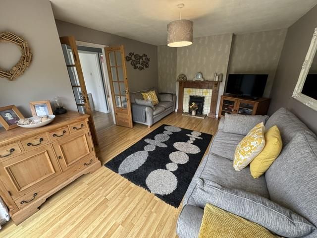 Property photo 2 of 15 Sitting Room
